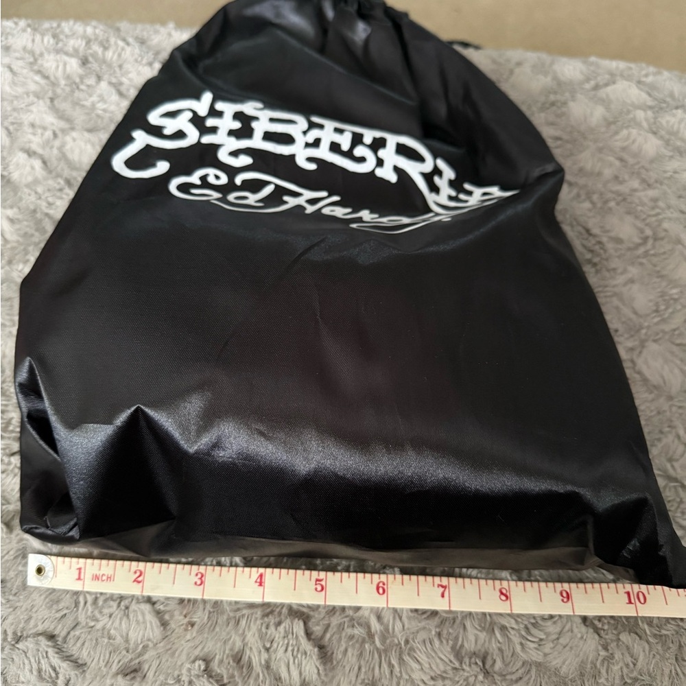 Ed Hardy Pink Shoulder Bag with Tiger and Rose Design and Siberian dust bag - Picture 3 of 4